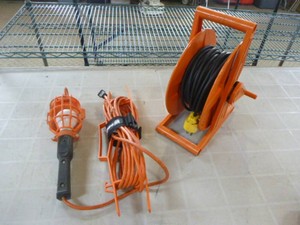 Trouble Light and Extension Cord with Reel