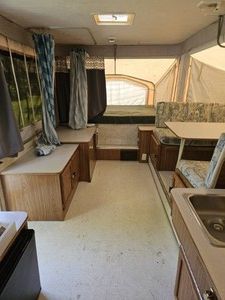 1999 Camplite SL by Damon Camper with Slide Out