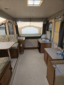 1999 Camplite SL by Damon Camper with Slide Out