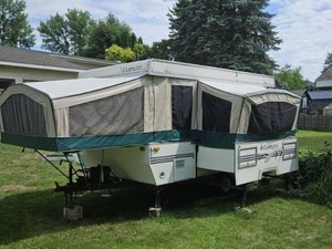 1999 Camplite SL by Damon Camper with Slide Out