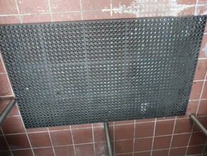 COMMERCIAL NO-SLIP MATT