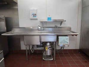 NSF STAINLESS SINK WITH 2 BASINS  NON WORKING SALVSAJOR DISPOSEL