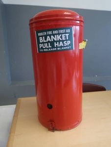 WOOLEN FIRE & FIRST AID BLANKET WITH CASING