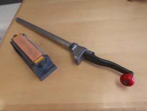SMITH TRY HONE KNIFE SHARPENER & CAN OPENER