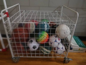 BALL HOLDER CART WITH ASSORTMENT OF BALLS