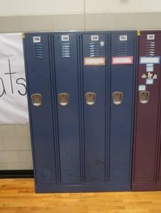 4 BLUE CONNECTED LOCKERS