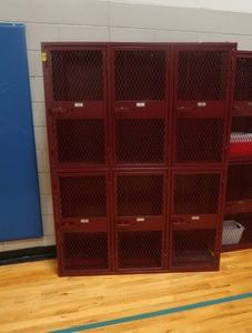 6 DOOR RED LOCKERS