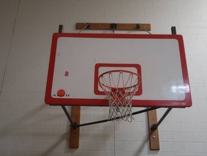 A ALCO BASKETBALL STANDARD RIDGEBUILD HOOPBACKBOARD