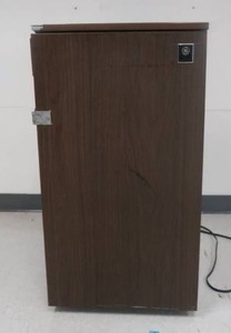 GE MINI FRIDGE