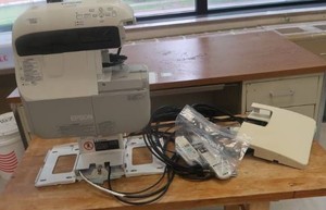 EPSON BRIGHTLINK PRO PROJECTOR