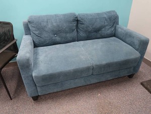 BLUE LOVE SEAT
