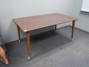 VINTAGE TABLE