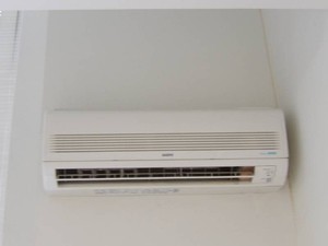 4 SANYO MINI SPLIT AIR CONDITIONERS.