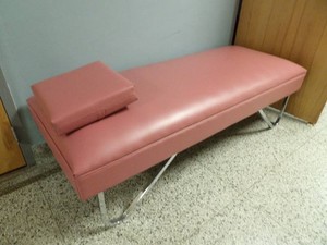 NURSES BED