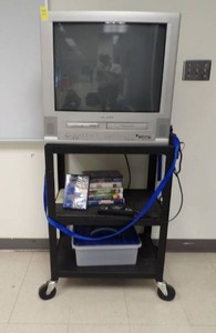 METAL ROLLING CART  RETRO VCR, DVD TV AND MORE