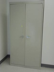 SANDUSKY METAL STORAGE CABINET
