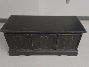 VINTAGE CEDAR CHEST