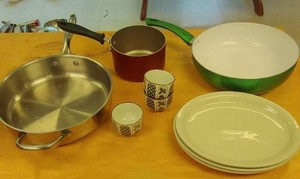 KITCHEN SUPPLIES LOT