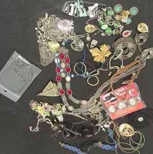 JEWELRY LOT