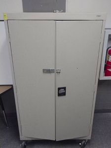 METAL STORAGE CABINET