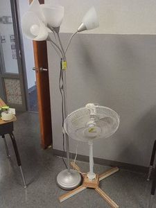 VERTICAL LAMP AND FAN