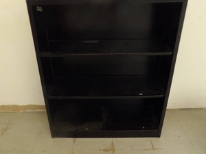 3 TEIR WOODEN SHELF