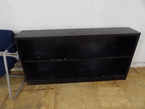 VINTAGE WOODEN SHELF