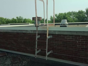 8FT TALL METAL WALL LADDER