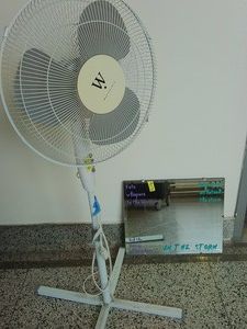 ELECTRIC WESTPOINTE FAN WITH A MIRROR