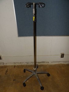 ROLLY POLE FOR HANGING THINGS