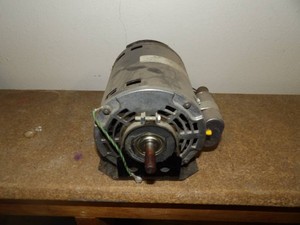 SMALL ELECTRIC MOTOR