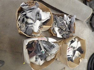 LARGE LOT4 BOXES OF ANTIQUE CHILDRENS BAUER HOCKEY SKATES
