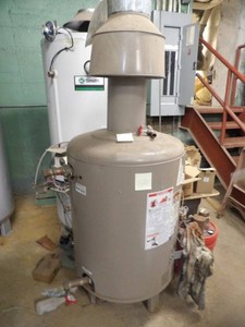 AO SMITH HOT WATER HEATER