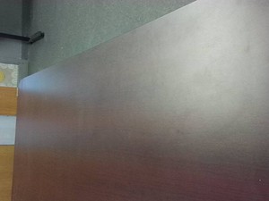 SOLID FOLDING TABLE