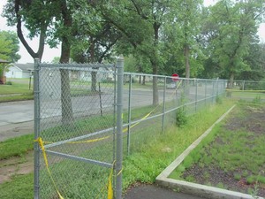 250FT OF CHAIN-LINK FENCING