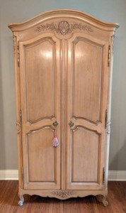 DR - Vintage French Provincial Cabinet