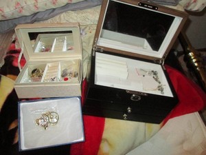 Jewelry boxes with misc costume jew...