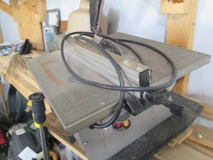 Electric tile saw...
