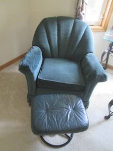 Pair of forest green velour style s...