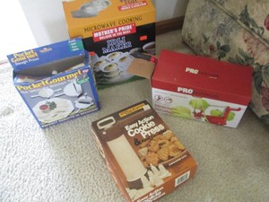 Cookie press, apple peeler & corer,...