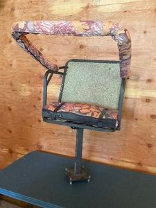 Deer Stand with metal base
