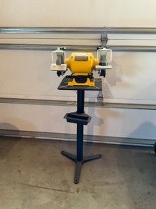 Dewalt 6 Bench Grinder