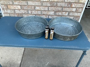 Lot of oil pans and grease