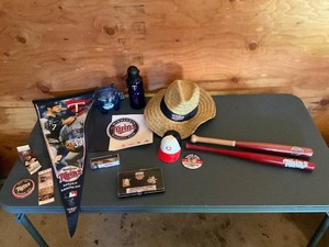 MN Twins Lot