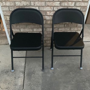 Set of 2 folding chairs