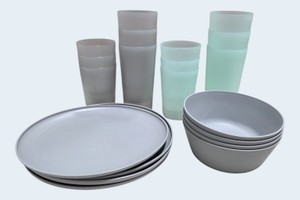 20-Piece Plastic Dinnerware Set - 12 Tumblers, 4 Bowls & 4 Plates