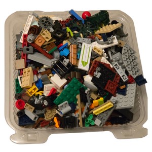 Assorted Loose LEGO Building Pieces Lot  Approx. 1 lb 2.6 oz.
