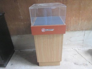 (UD2) Element Brand Display Case St...