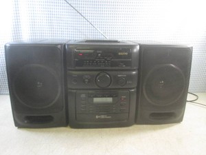 (CSB) Sanyo MCH-S960 Portable Boomb...