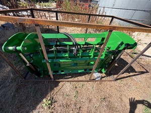 Unused 2026 Heavy duty Grapple bucket attachment by AGT green